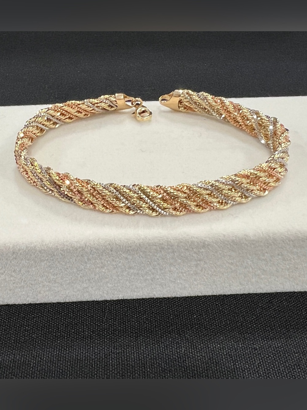 Vintage 14K Tri-Color Gold Braided Rope Chain Bracelet | 7.5", 8mm, 7g - Picture 4 of 10